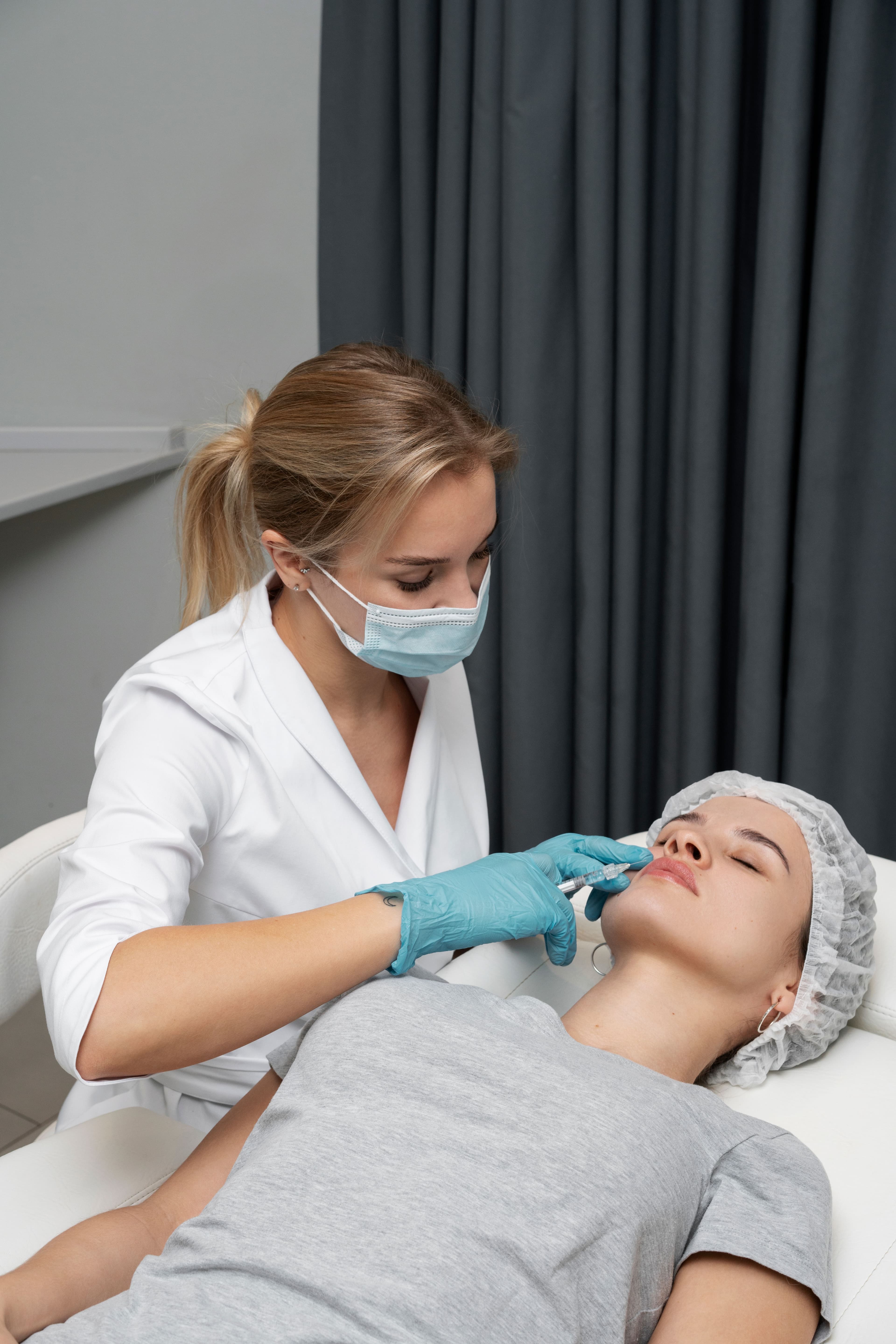 Microneedling with PRP: A Healing Elixir for Your Skin bigger image